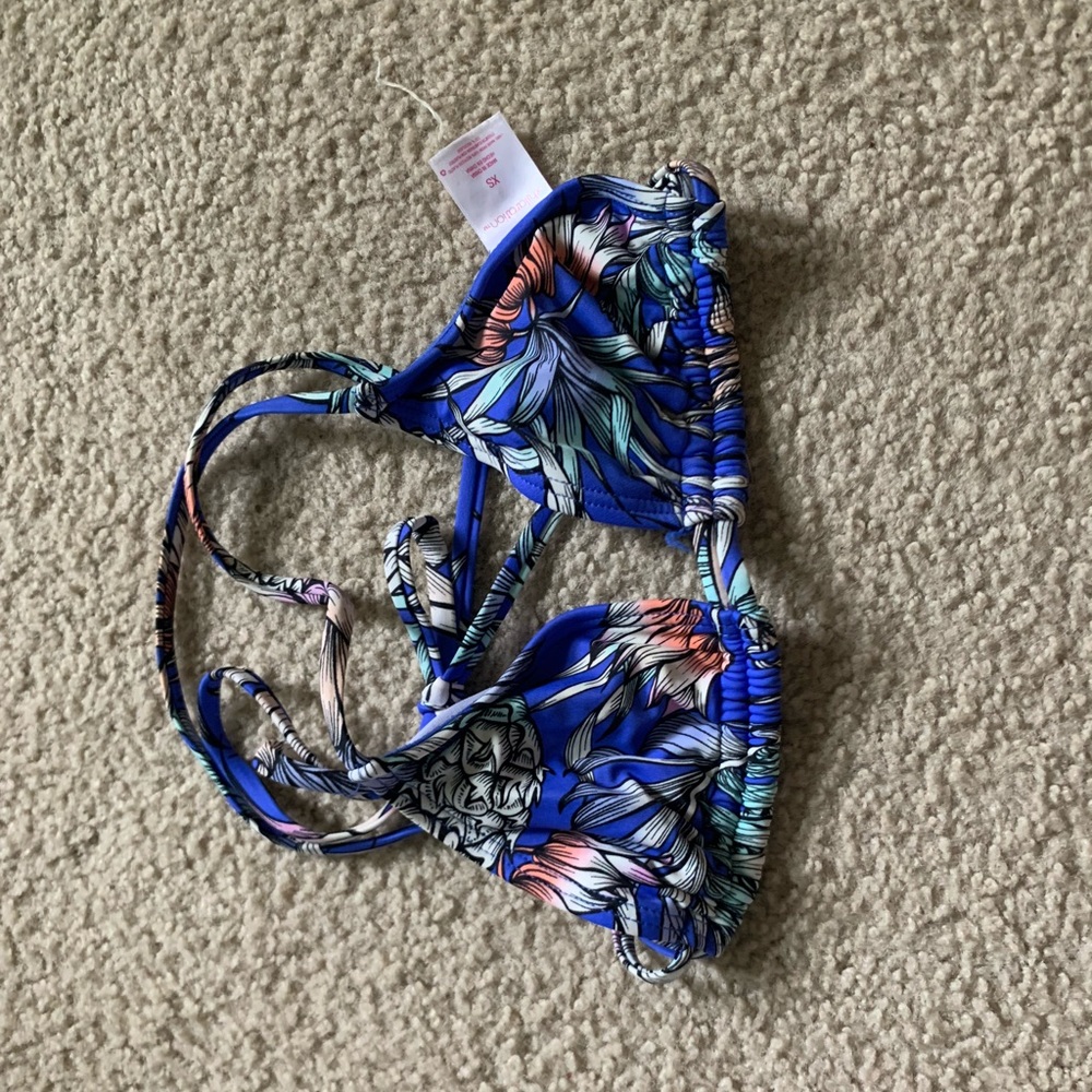 Bikini top